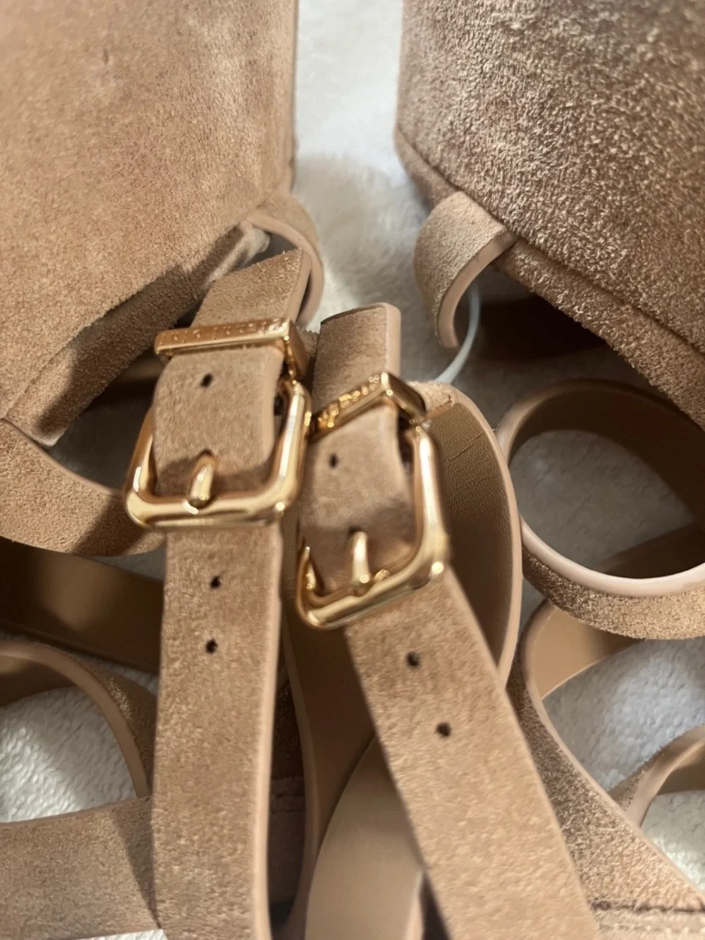 Gianni Bini beige suede